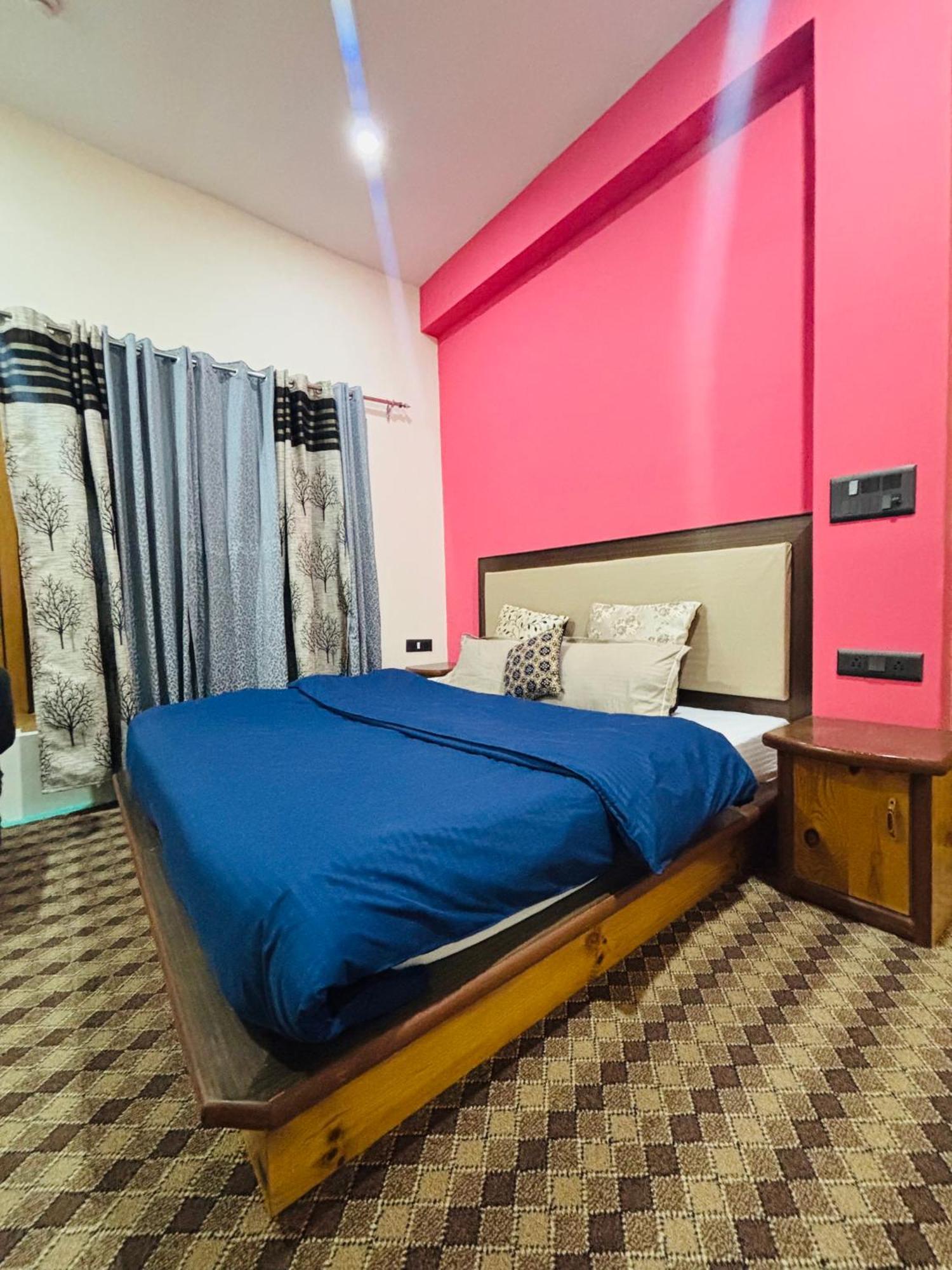 Hidden Leaf Homestay Лех Екстериор снимка